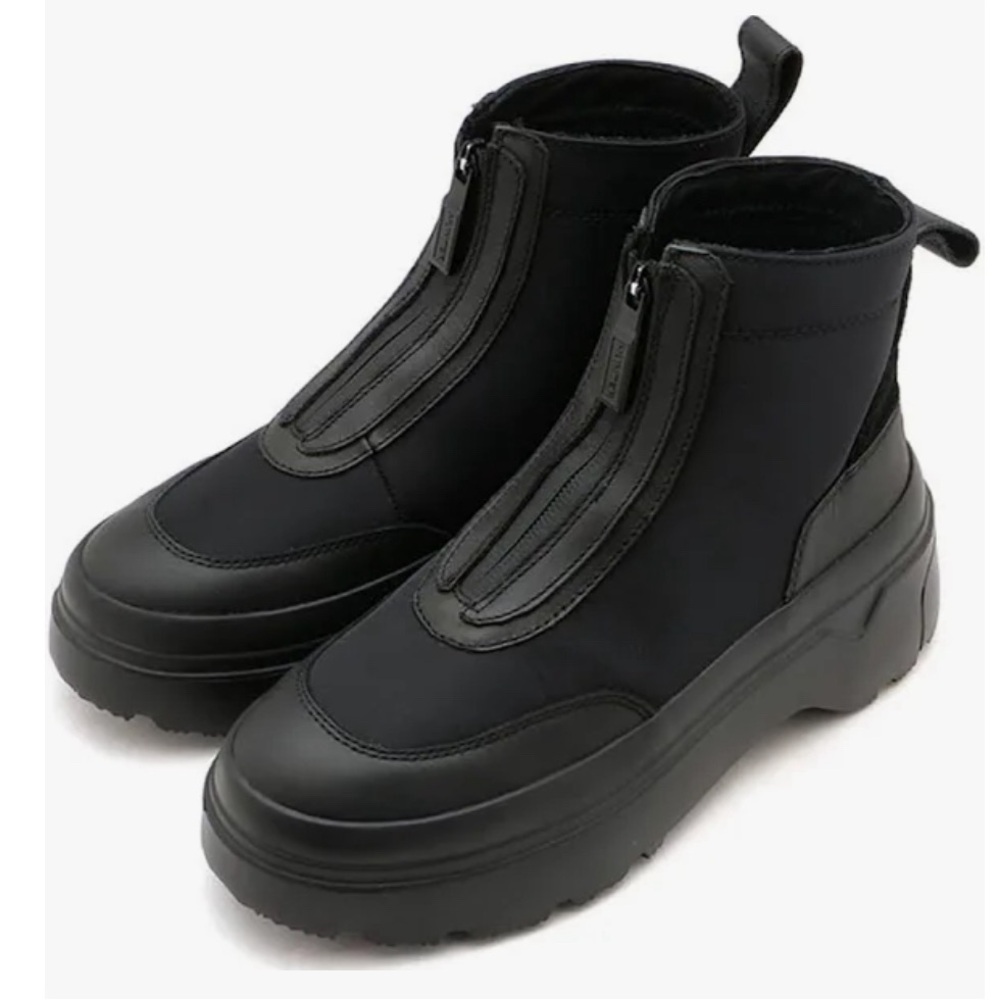 Hunter Black Women's Winter Rain Boots - Zip Front Chelsea Platform